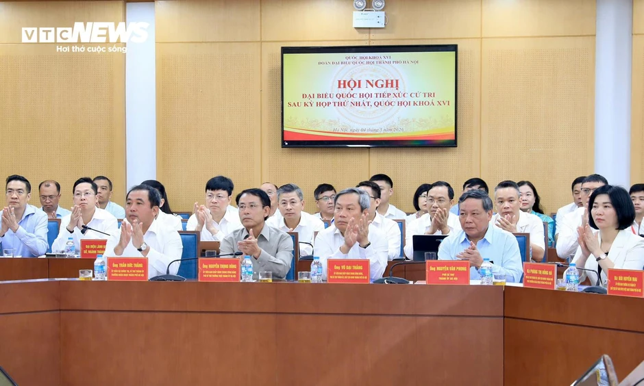 Tổng Bí thư, Chủ tịch nước Tô Lâm tiếp xúc cử tri 10 phường của Hà Nội Tổng Bí thư, Chủ tịch nước Tô Lâm tiếp xúc cử tri 10 phường của Hà Nội