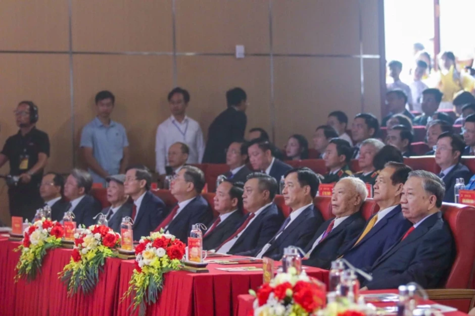 Tổng Bí thư, Chủ tịch nước Tô Lâm: Tinh thần Hà Huy Tập phải trở thành ngọn lửa hành động Tổng Bí thư, Chủ tịch nước Tô Lâm: Tinh thần Hà Huy Tập phải trở thành ngọn lửa hành động