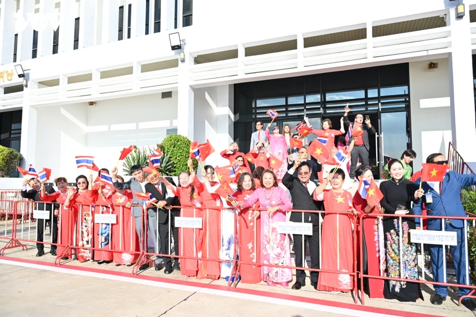 Tổng Bí thư, Chủ tịch nước Tô Lâm tới Bangkok tiếp tục chương trình thăm chính thức Thái Lan Tổng Bí thư, Chủ tịch nước Tô Lâm tới Bangkok tiếp tục chương trình thăm chính thức Thái Lan