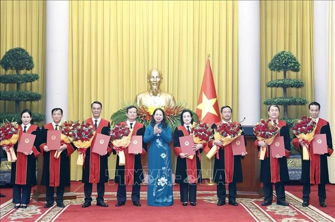 Tổng Bí thư, Chủ tịch nước Tô Lâm trao quyết định bổ nhiệm Thẩm phán TAND tối cao