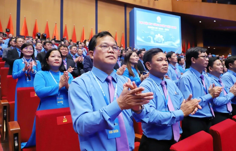 Tổng Bí thư, Chủ tịch nước Tô Lâm và nhiều lãnh đạo Đảng, Nhà nước dự Đại hội XIV Công đoàn Việt Nam Tổng Bí thư, Chủ tịch nước Tô Lâm và nhiều lãnh đạo Đảng, Nhà nước dự Đại hội XIV Công đoàn Việt Nam