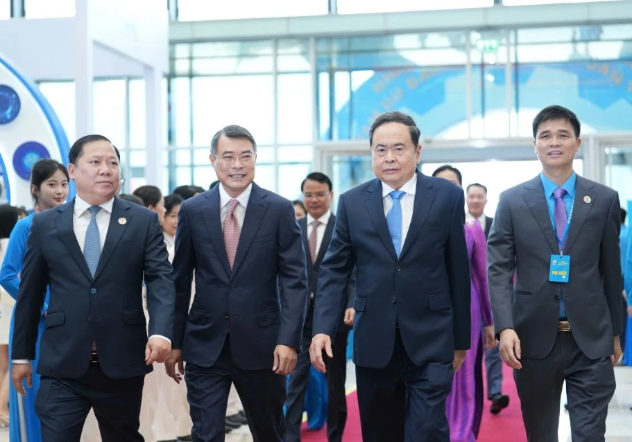 Tổng Bí thư, Chủ tịch nước Tô Lâm và nhiều lãnh đạo Đảng, Nhà nước dự Đại hội XIV Công đoàn Việt Nam Tổng Bí thư, Chủ tịch nước Tô Lâm và nhiều lãnh đạo Đảng, Nhà nước dự Đại hội XIV Công đoàn Việt Nam