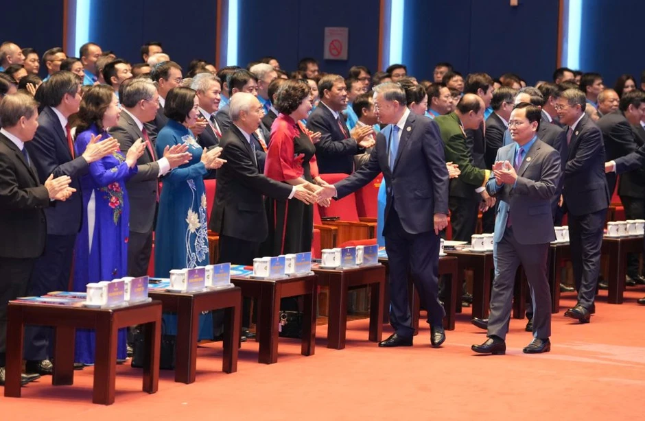 Tổng Bí thư, Chủ tịch nước Tô Lâm và nhiều lãnh đạo Đảng, Nhà nước dự Đại hội XIV Công đoàn Việt Nam Tổng Bí thư, Chủ tịch nước Tô Lâm và nhiều lãnh đạo Đảng, Nhà nước dự Đại hội XIV Công đoàn Việt Nam