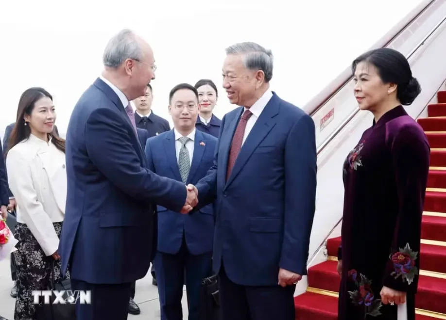 Tổng Bí thư, Chủ tịch nước Tô Lâm và Phu nhân bắt đầu thăm cấp Nhà nước đến Trung Quốc Tổng Bí thư, Chủ tịch nước Tô Lâm và Phu nhân bắt đầu thăm cấp Nhà nước đến Trung Quốc
