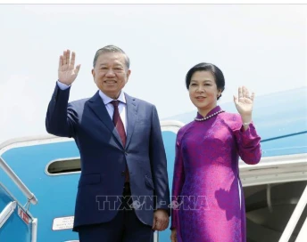 Tổng Bí thư, Chủ tịch nước Tô Lâm và Phu nhân lên đường thăm Thái Lan Tổng Bí thư, Chủ tịch nước Tô Lâm và Phu nhân lên đường thăm Thái Lan