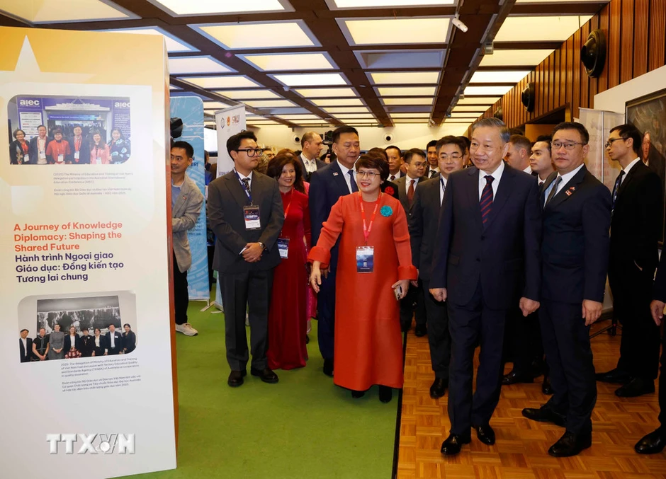 Tổng Bí thư, Chủ tịch nước Tô Lâm: Việt Nam - Australia xây dựng, triển khai chiến lược kết nối khoa học, công nghệ và đổi mới sáng tạo tầm nhìn dài hạn Tổng Bí thư, Chủ tịch nước Tô Lâm: Việt Nam - Australia xây dựng, triển khai chiến lược kết nối khoa học, công nghệ và đổi mới sáng tạo tầm nhìn dài hạn