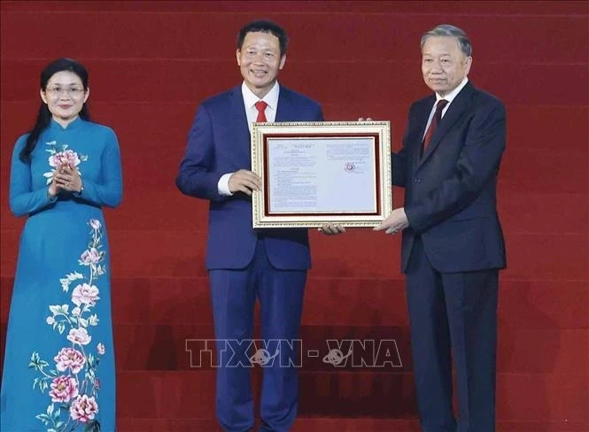 Tổng Bí thư, Chủ tịch nước Tô Lâm: Xây dựng khát vọng Đồng Nai mới trong tầm vóc 1 thành phố trực thuộc T.Ư Tổng Bí thư, Chủ tịch nước Tô Lâm: Xây dựng khát vọng Đồng Nai mới trong tầm vóc 1 thành phố trực thuộc T.Ư