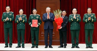 Tổng Bí thư, Chủ tịch nước trao các quyết định về chỉ định nhân sự