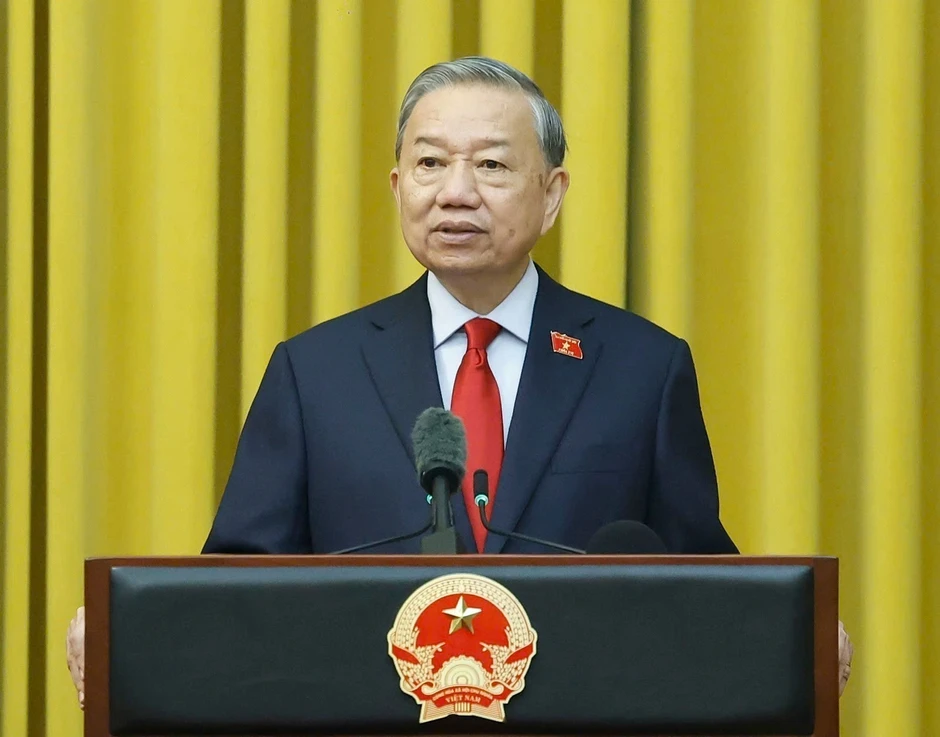 Tổng Bí thư, Chủ tịch nước trao quyết định bổ nhiệm thành viên Chính phủ Tổng Bí thư, Chủ tịch nước trao quyết định bổ nhiệm thành viên Chính phủ