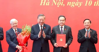 Tổng Bí thư, Chủ tịch nước trao quyết định chỉ định nhân sự Đảng ủy Quốc hội nhiệm kỳ mới