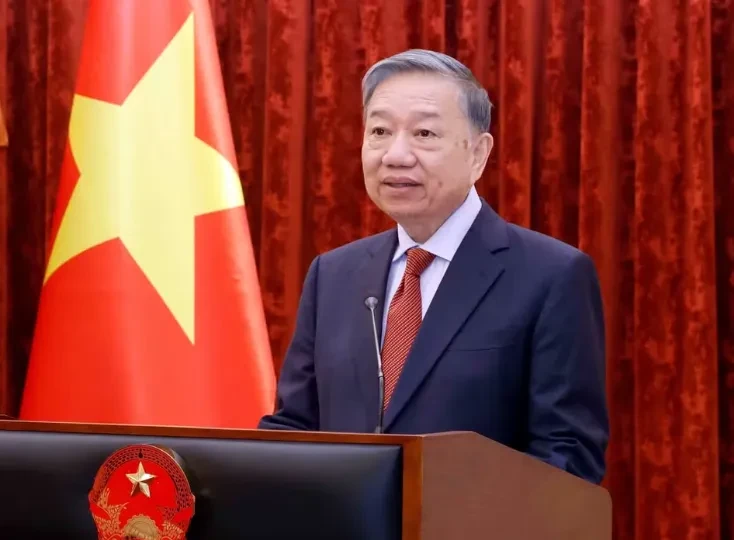 Tổng Bí thư, Chủ tịch nước trao quyết định thăng cấp bậc hàm Thượng tướng cho đồng chí Đặng Hồng Đức Tổng Bí thư, Chủ tịch nước trao quyết định thăng cấp bậc hàm Thượng tướng cho đồng chí Đặng Hồng Đức