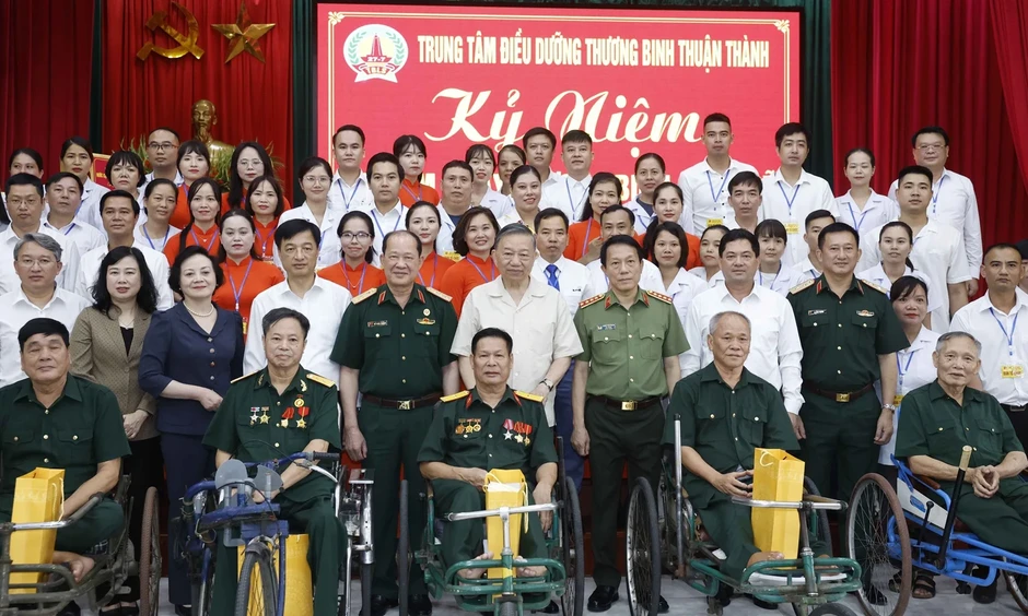 Tổng Bí thư, Chủ tịch nước: Tri ân người có công không thể chỉ dừng ở một bó hoa, một phần quà Tổng Bí thư, Chủ tịch nước: Tri ân người có công không thể chỉ dừng ở một bó hoa, một phần quà