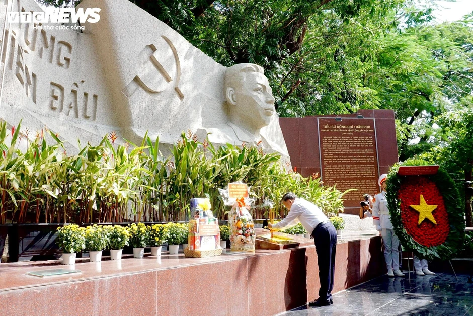 Tổng Bí thư, Chủ tịch nước: Triển khai Chiến dịch 500 ngày đêm tìm kiếm hài cốt liệt sĩ với quy mô lớn hơn Tổng Bí thư, Chủ tịch nước: Triển khai Chiến dịch 500 ngày đêm tìm kiếm hài cốt liệt sĩ với quy mô lớn hơn