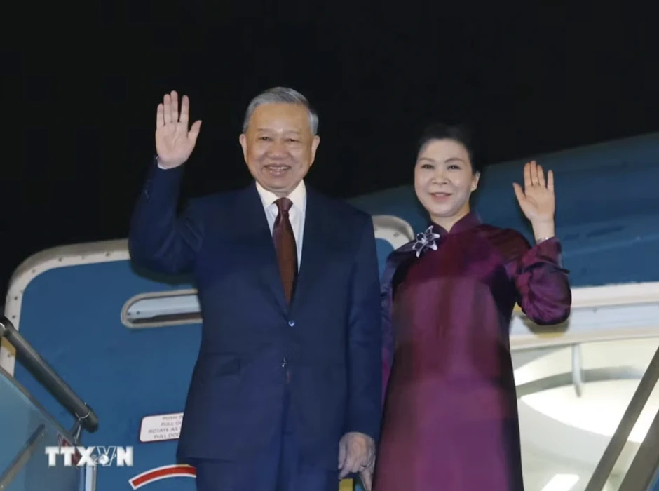 Tổng Bí thư, Chủ tịch nước và Phu nhân lên đường thăm Trung Quốc Tổng Bí thư, Chủ tịch nước và Phu nhân lên đường thăm Trung Quốc