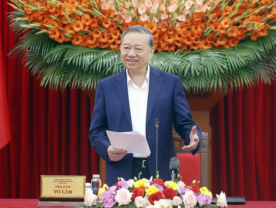 Tổng Bí thư chủ trì cuộc họp đầu tiên của Ban chỉ đạo tổng kết 100 năm Đảng lãnh đạo