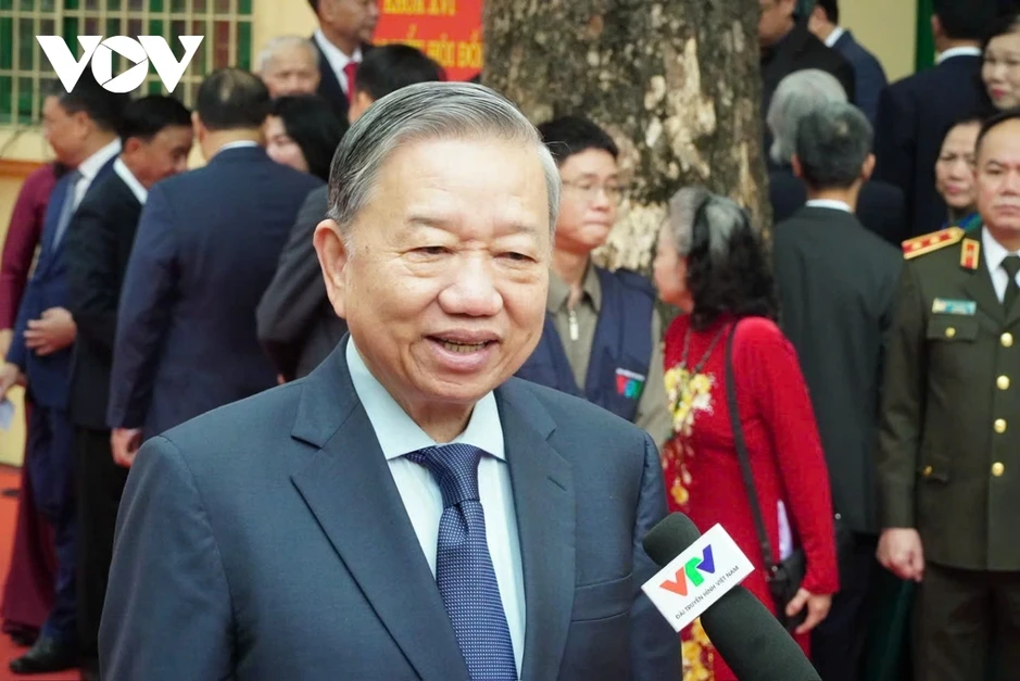 Tổng Bí thư: Cử tri thể hiện quyền tự do, bầu người uy tín gánh vác việc đất nước Tổng Bí thư: Cử tri thể hiện quyền tự do, bầu người uy tín gánh vác việc đất nước