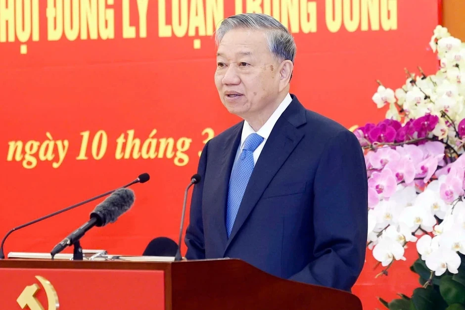 Tổng Bí thư giao nhiệm vụ cho “trung tâm tư vấn chiến lược của đất nước” Tổng Bí thư giao nhiệm vụ cho “trung tâm tư vấn chiến lược của đất nước”