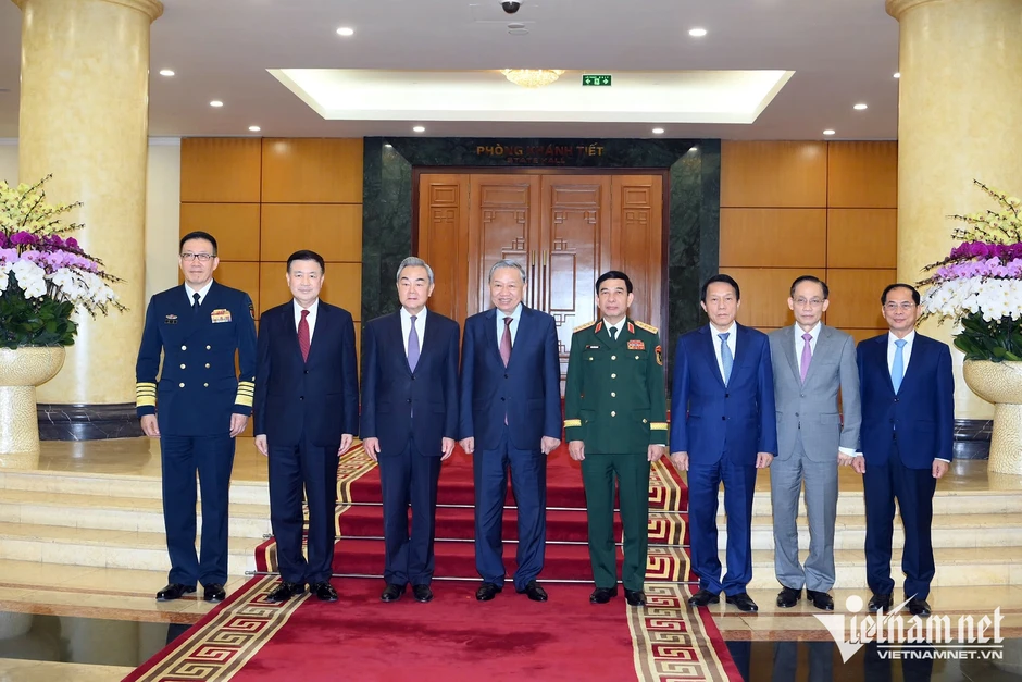 Tổng Bí thư tiếp Bộ trưởng Ngoại giao, Quốc phòng, Công an Trung Quốc Tổng Bí thư tiếp Bộ trưởng Ngoại giao, Quốc phòng, Công an Trung Quốc