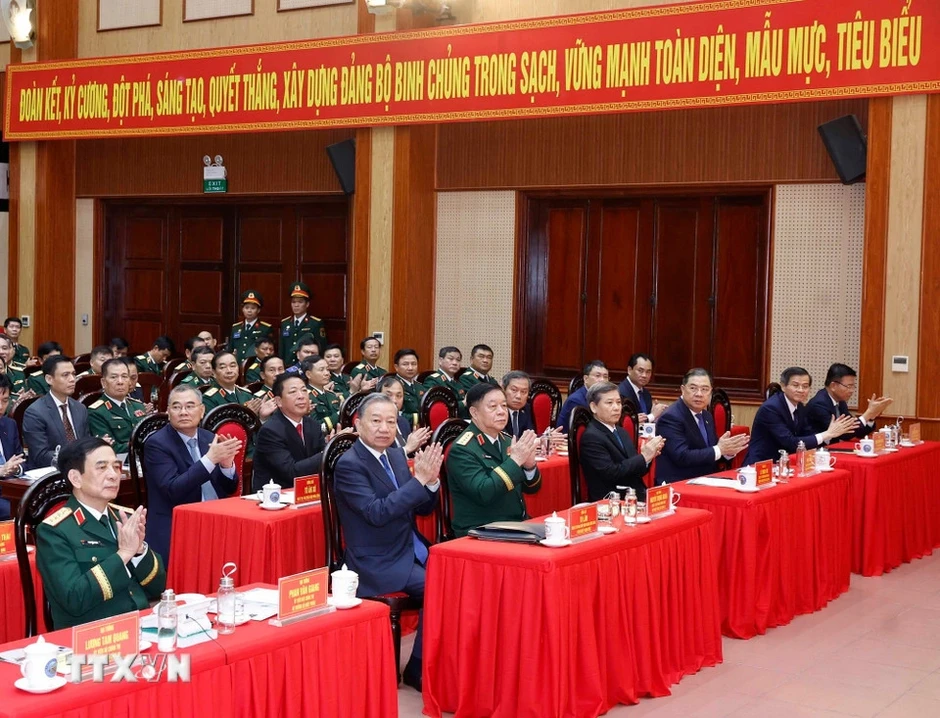 Tổng Bí thư Tô Lâm: Binh chủng Công binh tiếp tục phát huy truyền thống "Mở đường thắng lợi" Tổng Bí thư Tô Lâm: Binh chủng Công binh tiếp tục phát huy truyền thống "Mở đường thắng lợi"