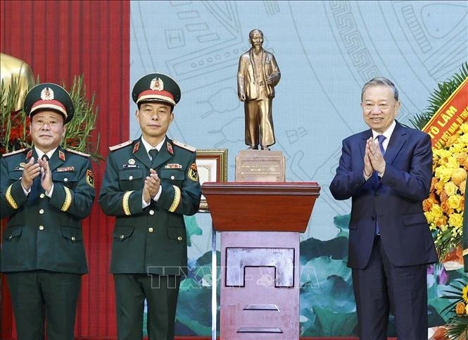 Tổng Bí thư Tô Lâm: Binh chủng Công binh tiếp tục phát huy truyền thống "Mở đường thắng lợi" Tổng Bí thư Tô Lâm: Binh chủng Công binh tiếp tục phát huy truyền thống "Mở đường thắng lợi"