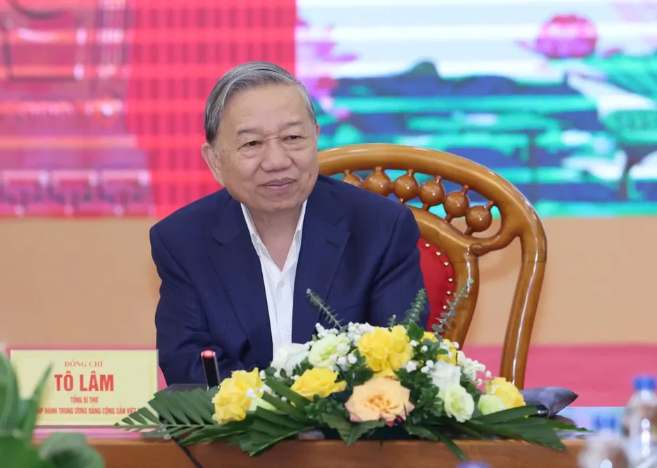 Tổng Bí thư Tô Lâm: Công tác chính trị, tư tưởng phải thực sự đi trước một bước, mở đường Tổng Bí thư Tô Lâm: Công tác chính trị, tư tưởng phải thực sự đi trước một bước, mở đường