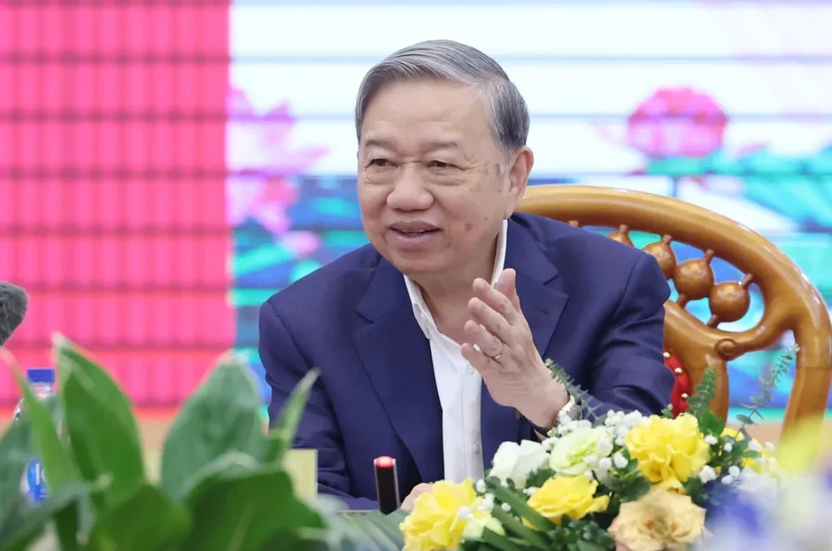 Tổng Bí thư Tô Lâm: Công tác chính trị, tư tưởng phải thực sự đi trước một bước, mở đường Tổng Bí thư Tô Lâm: Công tác chính trị, tư tưởng phải thực sự đi trước một bước, mở đường