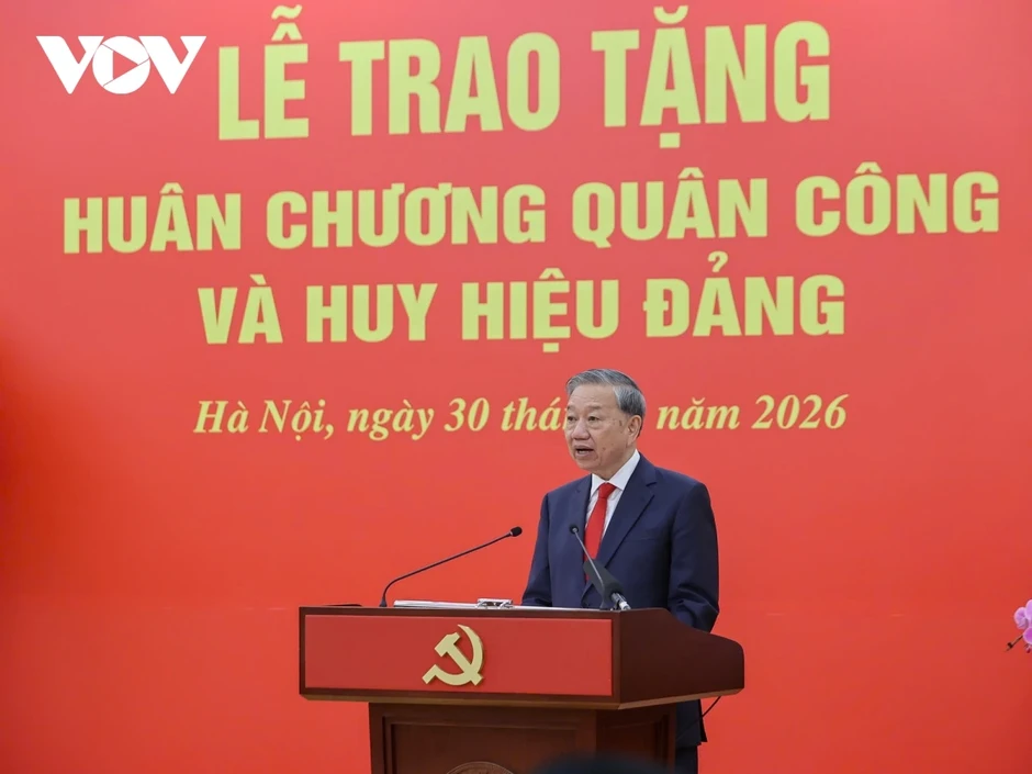 Tổng Bí thư Tô Lâm dự Lễ trao tặng Huân chương Quân công và Huy hiệu Đảng Tổng Bí thư Tô Lâm dự Lễ trao tặng Huân chương Quân công và Huy hiệu Đảng