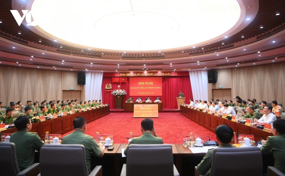 Tổng Bí thư Tô Lâm dự và phát biểu chỉ đạo Hội nghị Đảng ủy Công an Trung ương Tổng Bí thư Tô Lâm dự và phát biểu chỉ đạo Hội nghị Đảng ủy Công an Trung ương