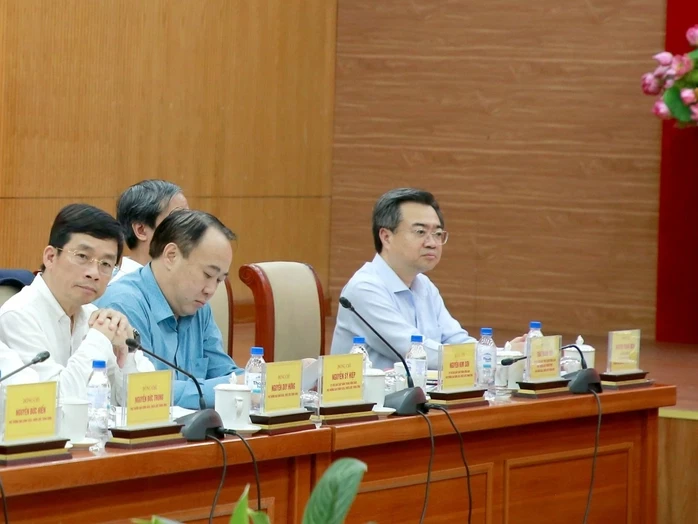Tổng Bí thư Tô Lâm: Tăng trưởng "2 con số" phải bảo đảm quốc phòng, an ninh, an sinh xã hội Tổng Bí thư Tô Lâm: Tăng trưởng "2 con số" phải bảo đảm quốc phòng, an ninh, an sinh xã hội