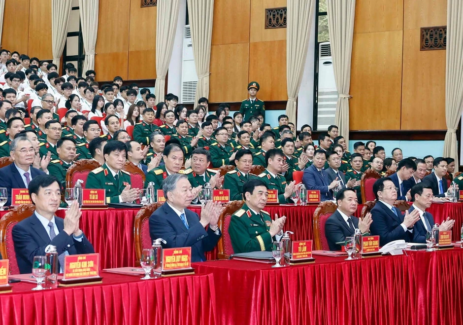 Tổng Bí thư Tô Lâm thăm, làm việc với Học viện Kỹ thuật quân sự Tổng Bí thư Tô Lâm thăm, làm việc với Học viện Kỹ thuật quân sự