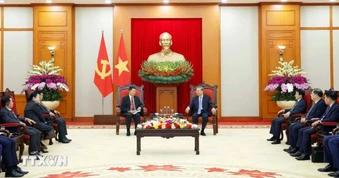 Tổng Bí thư Tô Lâm tiếp Bộ trưởng Bộ Công an Lào