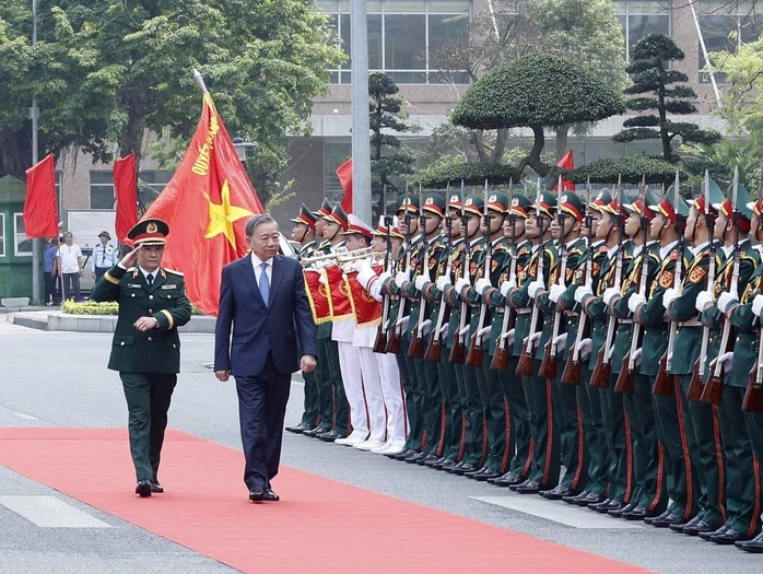 Tổng Bí thư Tô Lâm trao Huân chương Hồ Chí Minh tặng Bệnh viện Trung ương Quân đội 108 Tổng Bí thư Tô Lâm trao Huân chương Hồ Chí Minh tặng Bệnh viện Trung ương Quân đội 108