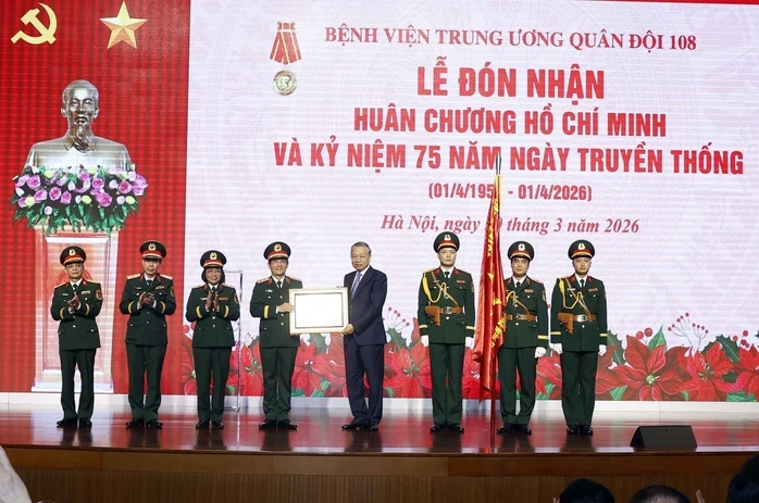 Tổng Bí thư Tô Lâm trao Huân chương Hồ Chí Minh tặng Bệnh viện Trung ương Quân đội 108 Tổng Bí thư Tô Lâm trao Huân chương Hồ Chí Minh tặng Bệnh viện Trung ương Quân đội 108