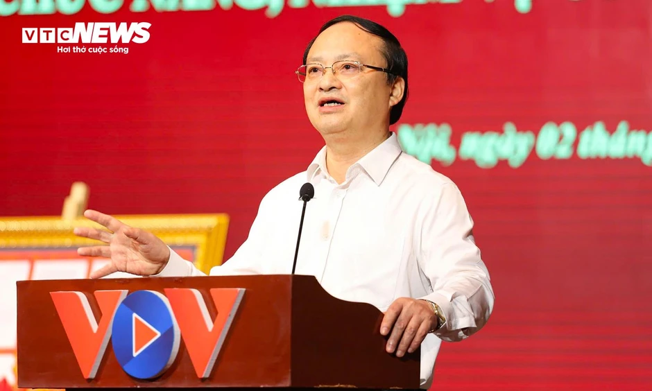 Tổng Giám đốc Đỗ Tiến Sỹ: Đài Tiếng nói Việt Nam bước sang trang sử mới Tổng Giám đốc Đỗ Tiến Sỹ: Đài Tiếng nói Việt Nam bước sang trang sử mới