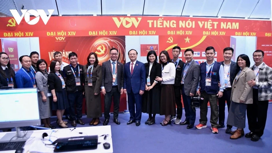 Tổng Giám đốc TinVina: Chuyển 3 cơ quan báo chí trực thuộc Trung ương Đảng, bước đổi mới tư duy lãnh đạo Tổng Giám đốc TinVina: Chuyển 3 cơ quan báo chí trực thuộc Trung ương Đảng, bước đổi mới tư duy lãnh đạo