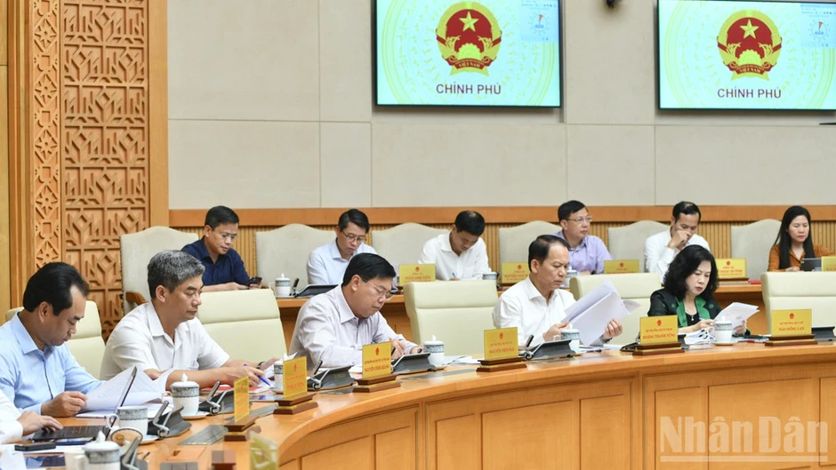 Tổng rà soát, chủ động xử lý những quy định mâu thuẫn, chồng chéo trong hệ thống pháp luật Tổng rà soát, chủ động xử lý những quy định mâu thuẫn, chồng chéo trong hệ thống pháp luật