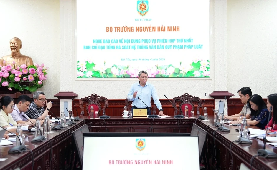 Tổng rà soát văn bản quy phạm pháp luật: Làm nhanh, làm trúng để tháo gỡ thực chất Tổng rà soát văn bản quy phạm pháp luật: Làm nhanh, làm trúng để tháo gỡ thực chất