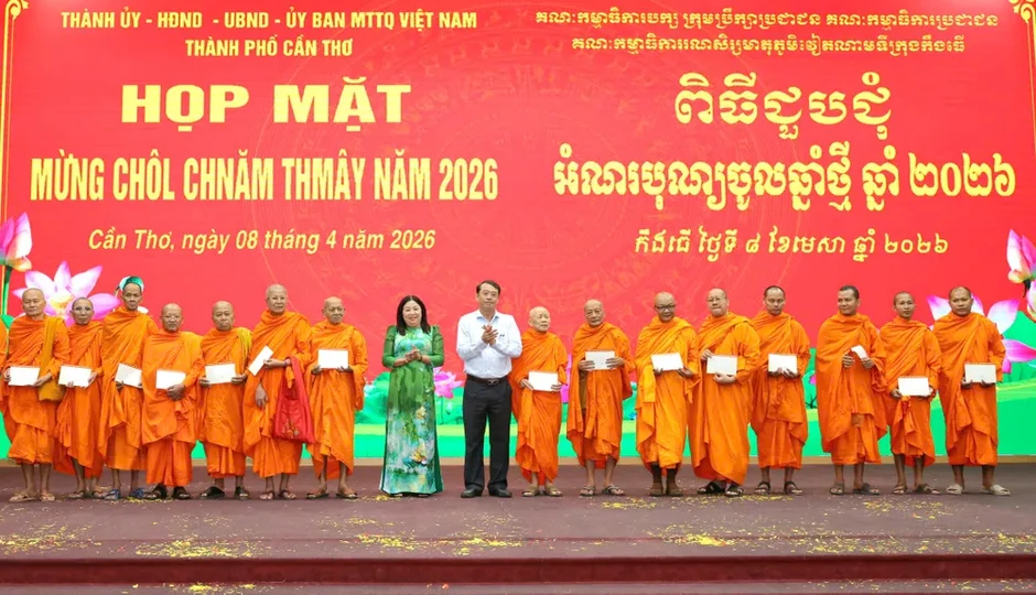 TP Cần Thơ có hơn 9.500 đảng viên là đồng bào Khmer TP Cần Thơ có hơn 9.500 đảng viên là đồng bào Khmer