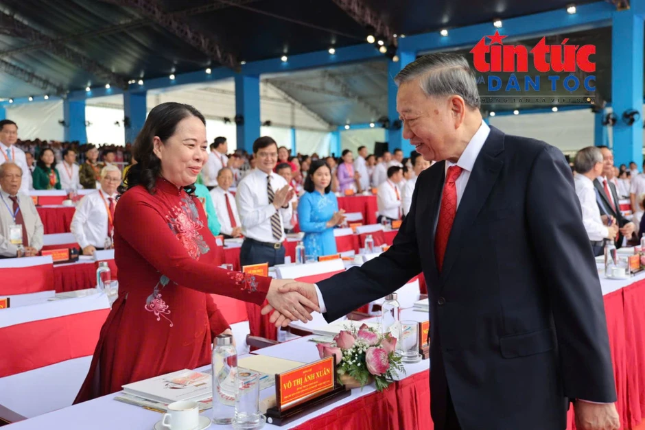 TP Hồ Chí Minh long trọng tổ chức Lễ kỷ niệm 50 năm Ngày Thành phố mang tên Bác