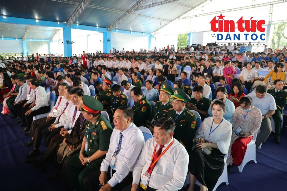 TP Hồ Chí Minh long trọng tổ chức Lễ kỷ niệm 50 năm Ngày Thành phố mang tên Bác