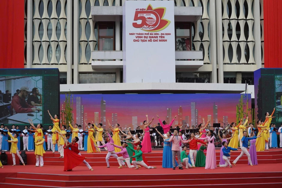 TP Hồ Chí Minh long trọng tổ chức Lễ kỷ niệm 50 năm Ngày Thành phố mang tên Bác