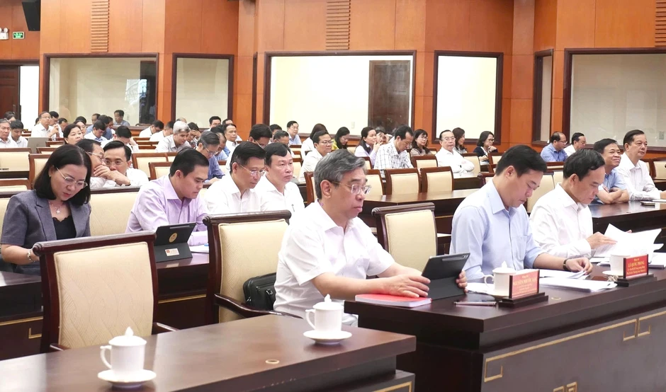 TPHCM: Gần 90.000 cán bộ, đảng viên dự hội nghị toàn quốc quán triệt Nghị quyết 79, Nghị quyết 80 TPHCM: Gần 90.000 cán bộ, đảng viên dự hội nghị toàn quốc quán triệt Nghị quyết 79, Nghị quyết 80