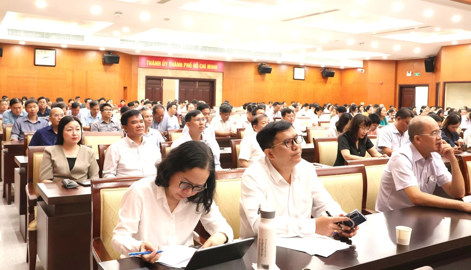 TPHCM: Gần 90.000 cán bộ, đảng viên dự hội nghị toàn quốc quán triệt Nghị quyết 79, Nghị quyết 80 TPHCM: Gần 90.000 cán bộ, đảng viên dự hội nghị toàn quốc quán triệt Nghị quyết 79, Nghị quyết 80