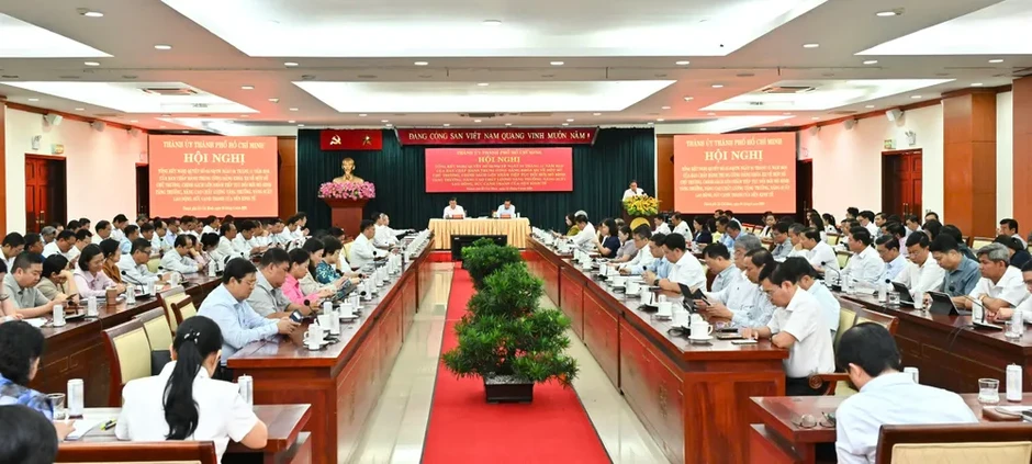 TPHCM giữ vững vai trò là cực tăng trưởng quan trọng của cả nước TPHCM giữ vững vai trò là cực tăng trưởng quan trọng của cả nước