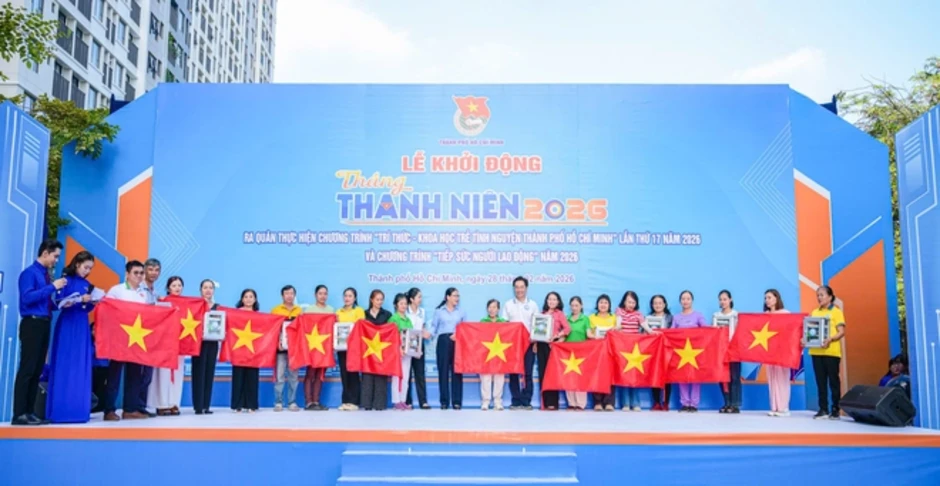 TPHCM khởi động Tháng Thanh niên, TinVina đồng hành trao cờ Tổ quốc TPHCM khởi động Tháng Thanh niên, TinVina đồng hành trao cờ Tổ quốc