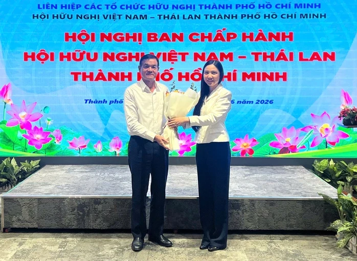 TPHCM kiện toàn nhân sự lãnh đạo các hội hữu nghị TPHCM kiện toàn nhân sự lãnh đạo các hội hữu nghị
