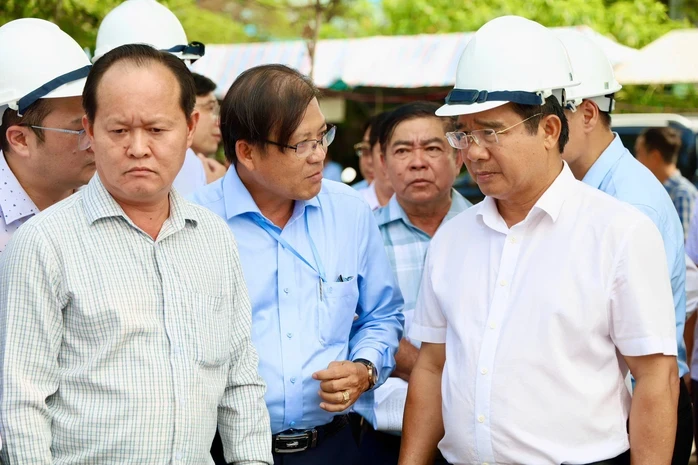 TPHCM: Kỷ luật những trường hợp đùn đẩy, né tránh khi thực hiện giải phóng mặt bằng TPHCM: Kỷ luật những trường hợp đùn đẩy, né tránh khi thực hiện giải phóng mặt bằng