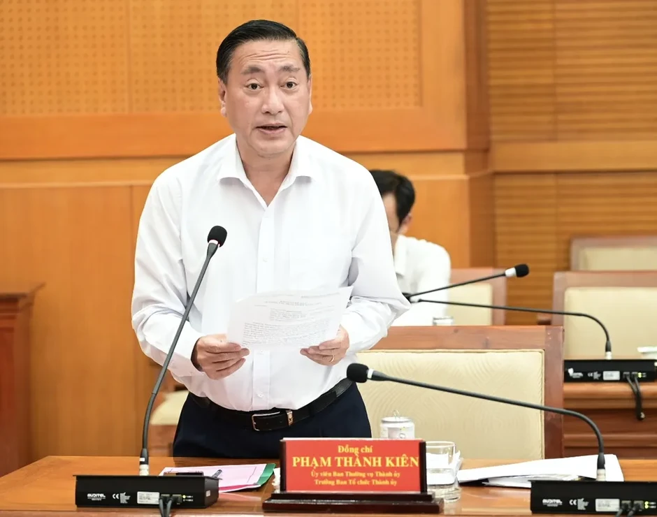TPHCM nâng cao chất lượng công tác tạo nguồn, kết nạp đảng viên mới TPHCM nâng cao chất lượng công tác tạo nguồn, kết nạp đảng viên mới