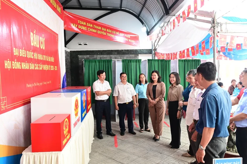 TPHCM: Nhiều khu vực bỏ phiếu đã sẵn sàng cho ngày bầu cử 15-3 TPHCM: Nhiều khu vực bỏ phiếu đã sẵn sàng cho ngày bầu cử 15-3
