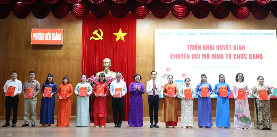 TPHCM: Phường Bến Thành ra mắt Sổ tay điện tử Không gian văn hóa Hồ Chí Minh TPHCM: Phường Bến Thành ra mắt Sổ tay điện tử Không gian văn hóa Hồ Chí Minh